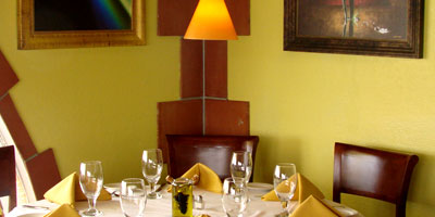 A table waits for you at Mamma Gina's!