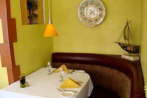 Join Mamma Ginas for lunch or dinner today!