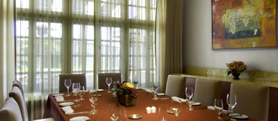 For the best in innovative San Diego dining, dine today at Nine-Ten Restaurant!
