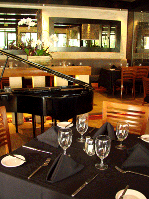 Spencer's Restaurant in Palm Springs is the perfect blend of stylish elegance and comfortable informality.